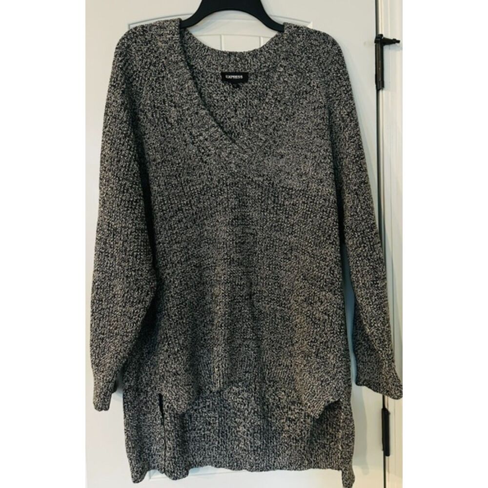 Express Black White Marled Knit V-Neck Oversized Tunic Sweater Side Slits Size L